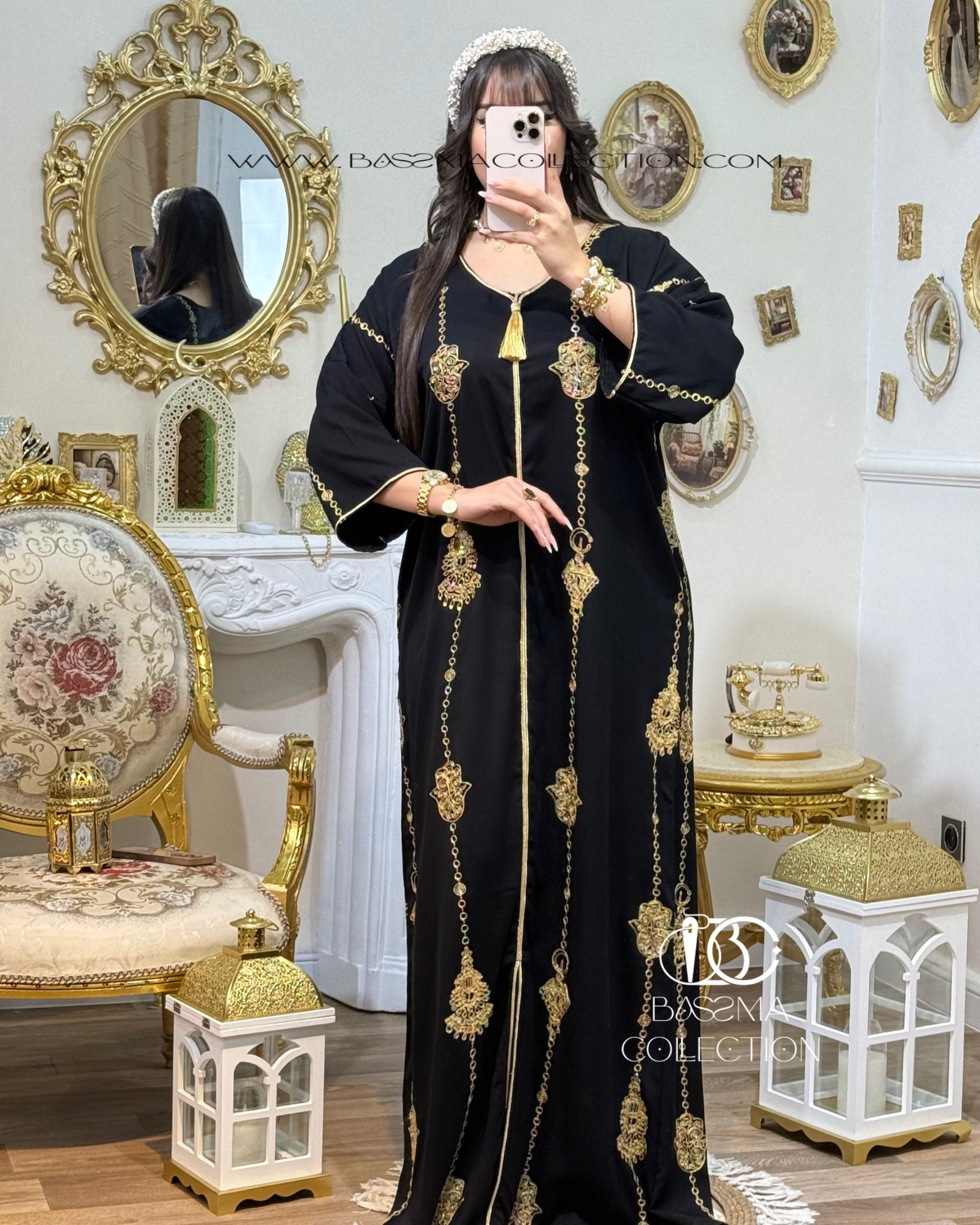 Robe قمر🖤