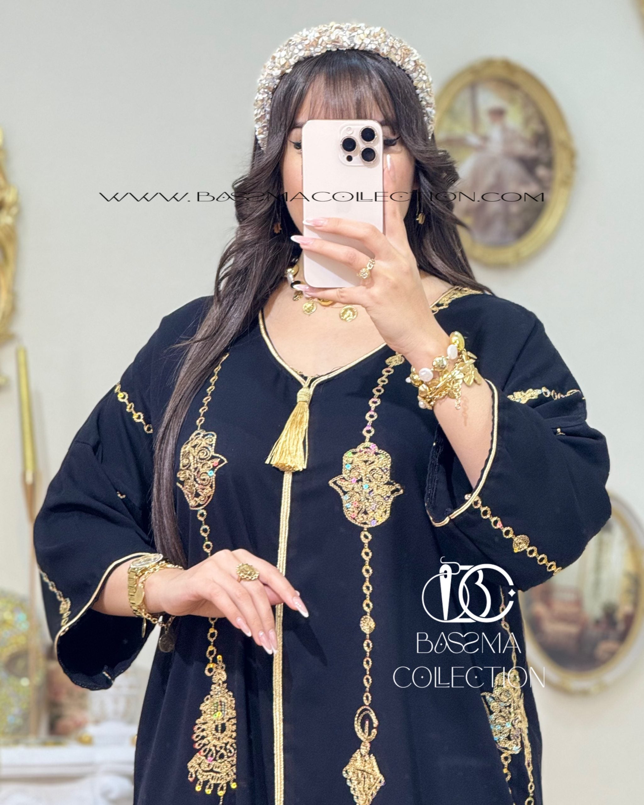 Robe قمر🖤